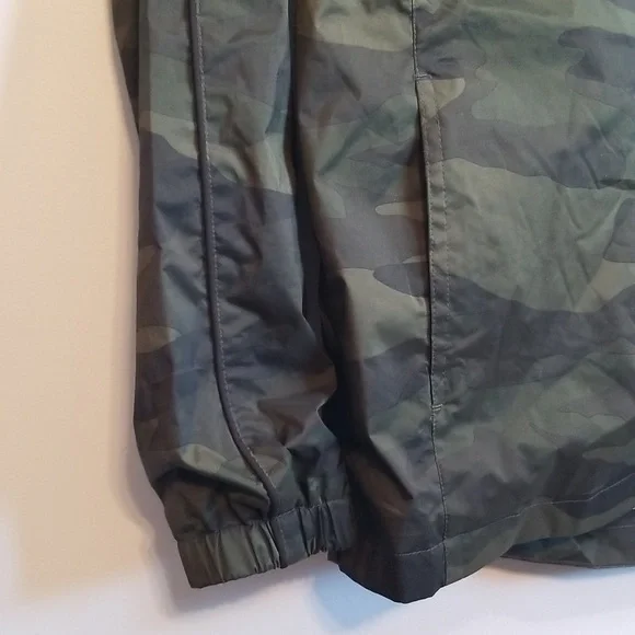 HOLLISTER EPIC FLEX WINDBREAKER HOODIE - Picture 5 of 10